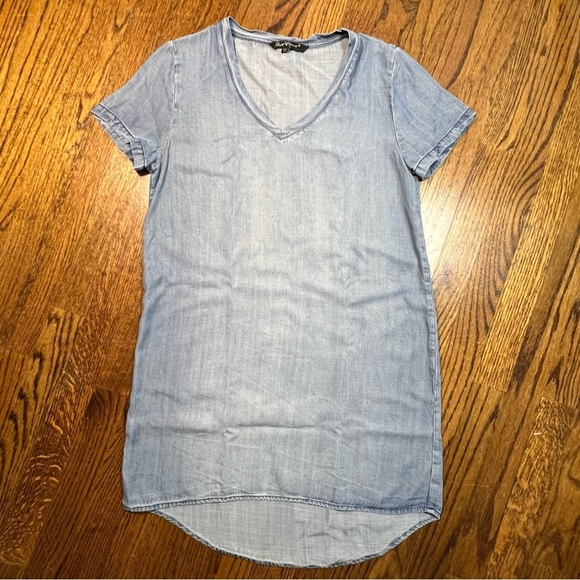 VELVET HEART XS Shirtdress Blue Chambray Shift V-Neck Soft Tencel Lightweight - Picture 1 of 8